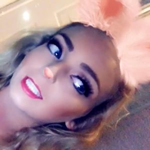 Meet your Posher, Karin